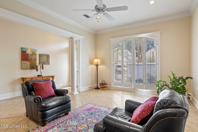1038 Whitsett Walk, Jackson, MS 39206