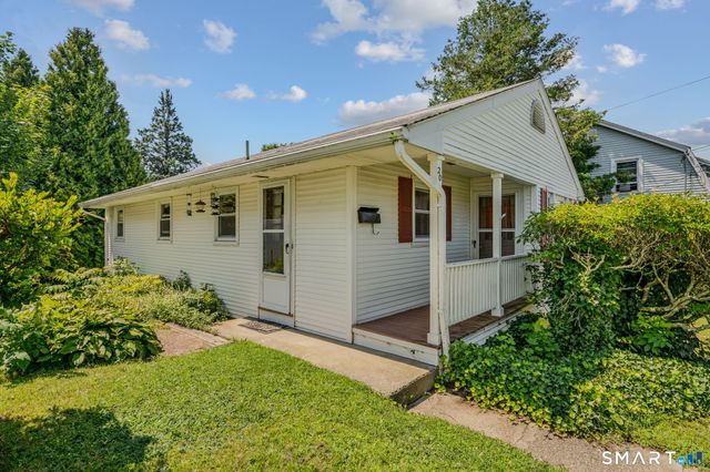 20 Sander Street, New London, CT 06320
