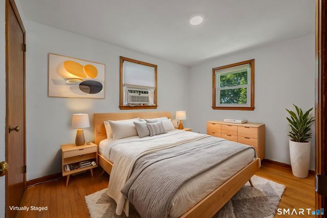 20 Sander Street, New London, CT 06320
