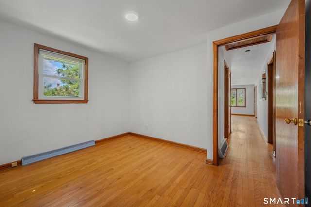 20 Sander Street, New London, CT 06320