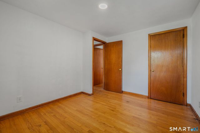 20 Sander Street, New London, CT 06320
