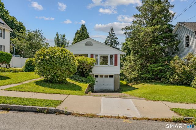 20 Sander Street, New London, CT 06320
