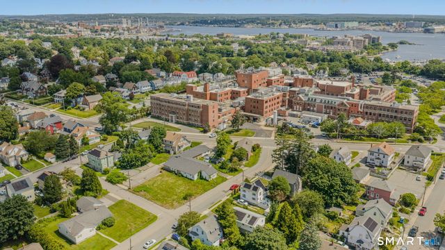 20 Sander Street, New London, CT 06320