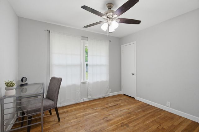 1413 N Wharton Street, Sherman, TX 75092