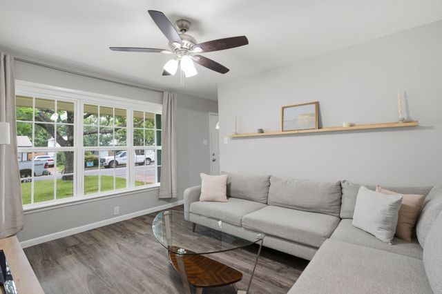 1413 N Wharton Street, Sherman, TX 75092