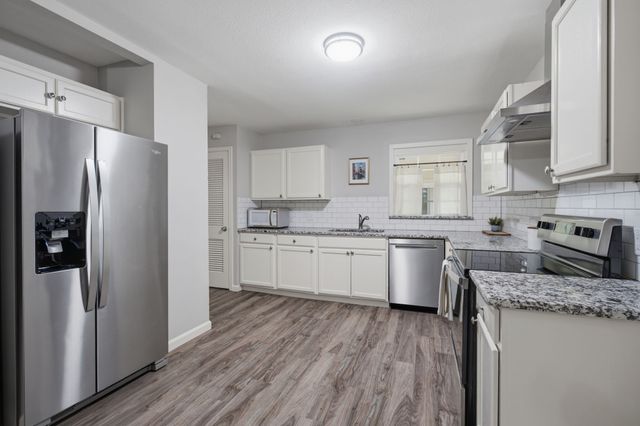 1413 N Wharton Street, Sherman, TX 75092