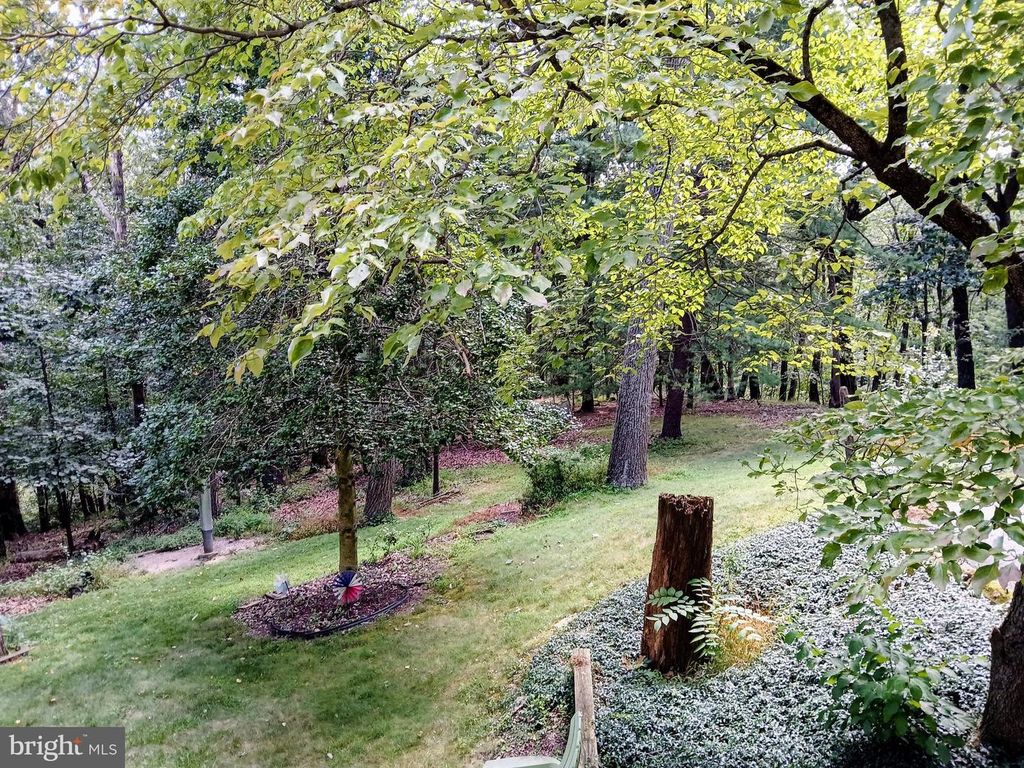 300 HOLYOKE DR, York, PA 17402
