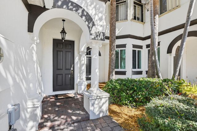 4040 Murano Bay Drive, Boynton Beach, FL 33435