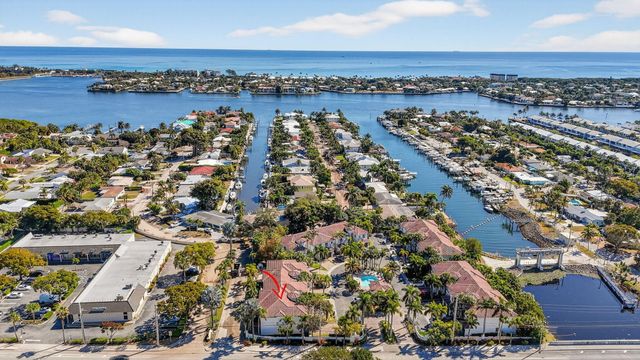4040 Murano Bay Drive, Boynton Beach, FL 33435