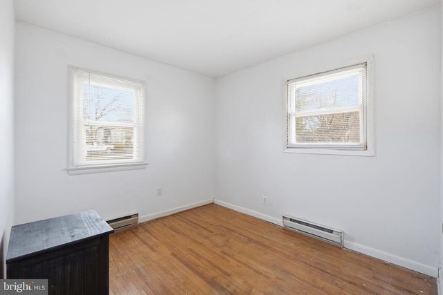 11 N MAPLE AVE, Ridgely, MD 21660