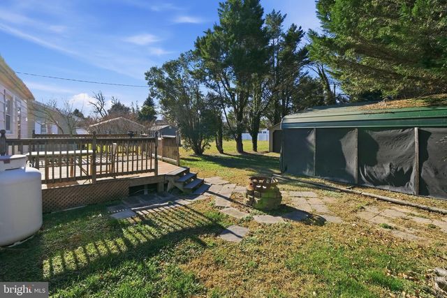 11 N MAPLE AVE, Ridgely, MD 21660