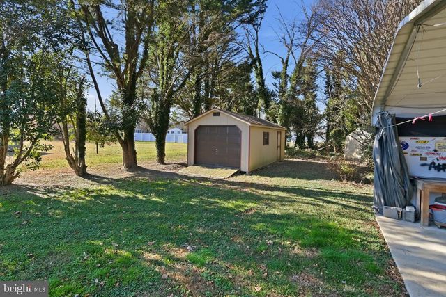 11 N MAPLE AVE, Ridgely, MD 21660