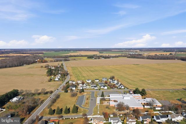 11 N MAPLE AVE, Ridgely, MD 21660