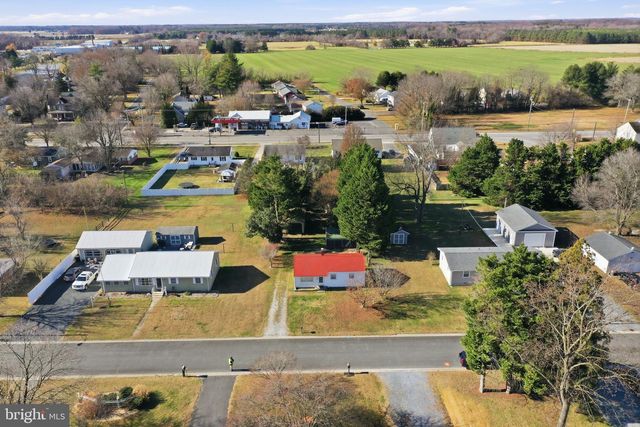 11 N MAPLE AVE, Ridgely, MD 21660