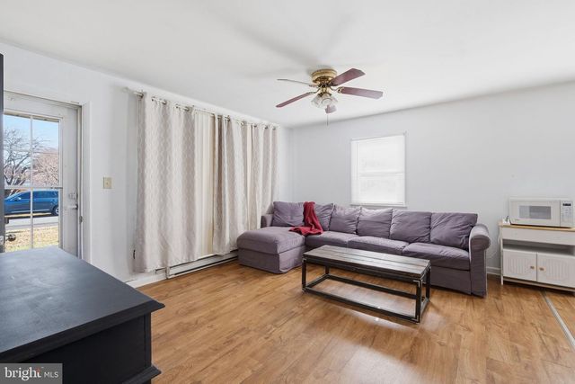 11 N MAPLE AVE, Ridgely, MD 21660