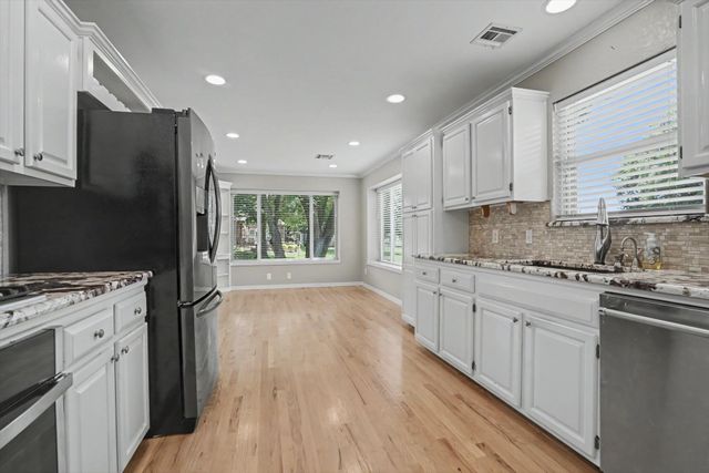 412 N Forest Ridge Boulevard, Broken Arrow, OK 74014