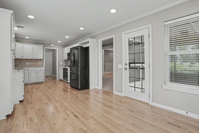 412 N Forest Ridge Boulevard, Broken Arrow, OK 74014