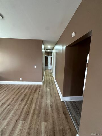 3320 Richton Street, Detroit, MI 48206