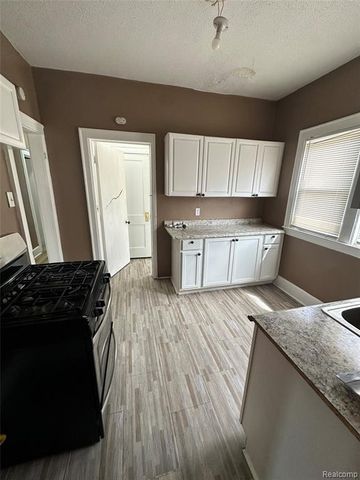 3320 Richton Street, Detroit, MI 48206