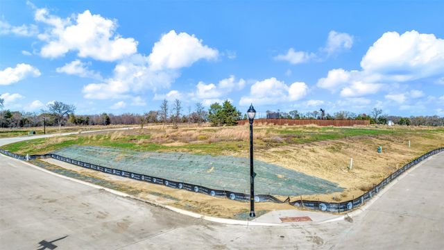 2715 Stonecrest Drive, Sherman, TX 75092