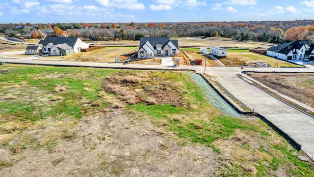 2715 Stonecrest Drive, Sherman, TX 75092