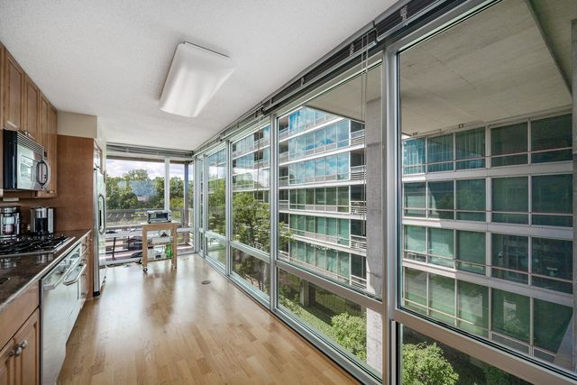 9715 Woods Drive 510, Skokie, IL 60077
