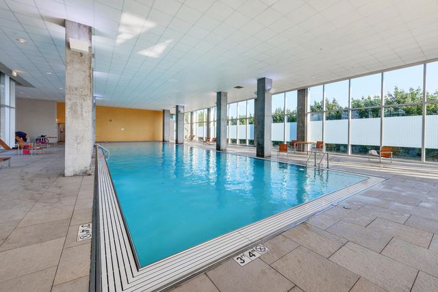9715 Woods Drive 510, Skokie, IL 60077