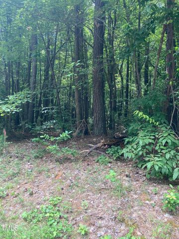 201 Lake Court, Chapel Hill, NC 27516