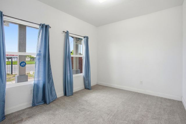5680 Power Inn Rd, Sacramento, CA 95824