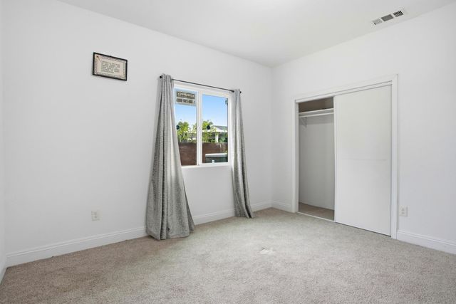 5680 Power Inn Rd, Sacramento, CA 95824