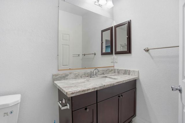 5680 Power Inn Rd, Sacramento, CA 95824