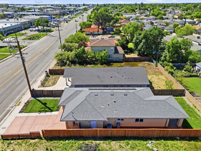 5680 Power Inn Rd, Sacramento, CA 95824