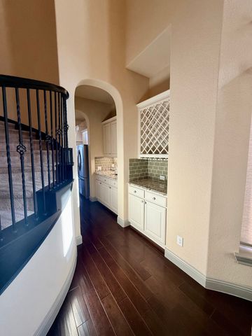 811 Bandelier Lane, Mansfield, TX 76063