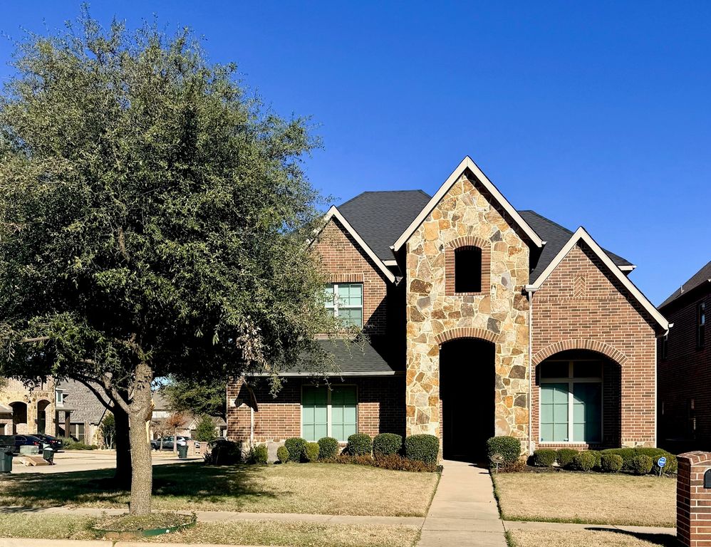 811 Bandelier Lane, Mansfield, TX 76063