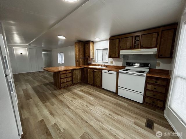 9810 State Avenue #10, Marysville, WA 98270