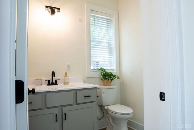 1200 St Cloud Avenue, Lynchburg, VA 24502