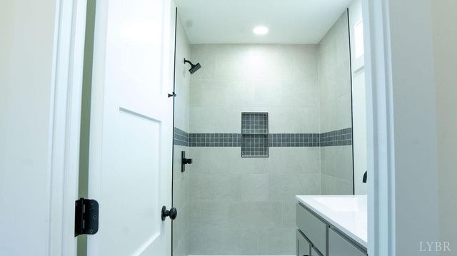 1200 St Cloud Avenue, Lynchburg, VA 24502