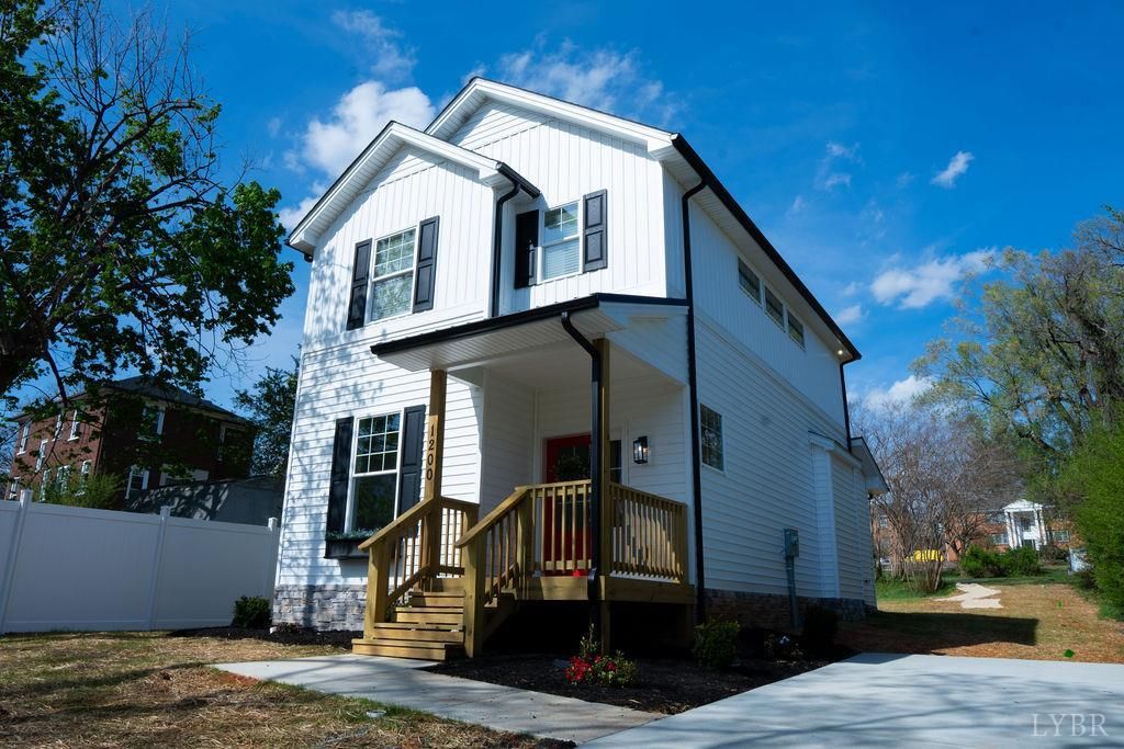 1200 St Cloud Avenue, Lynchburg, VA 24502
