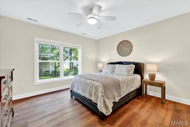 9 Picardy Hill Drive, Chesterfield, MO 63017