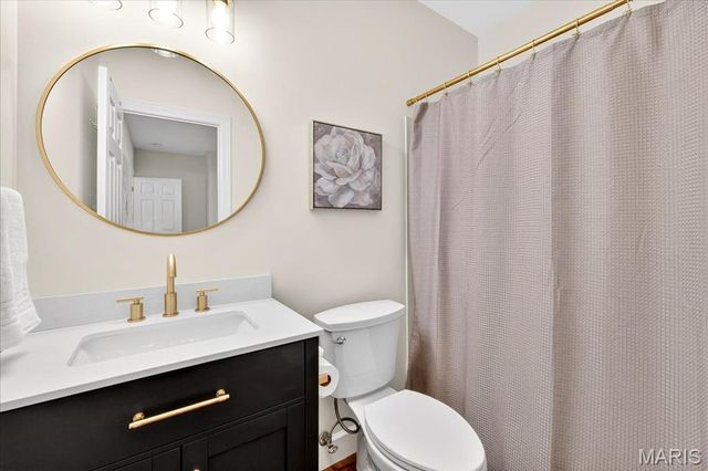 9 Picardy Hill Drive, Chesterfield, MO 63017