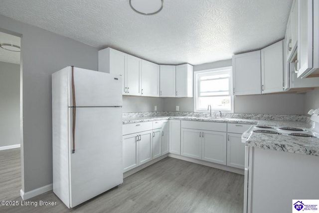 3963 Old Lexington Road, Cave City, KY 42127