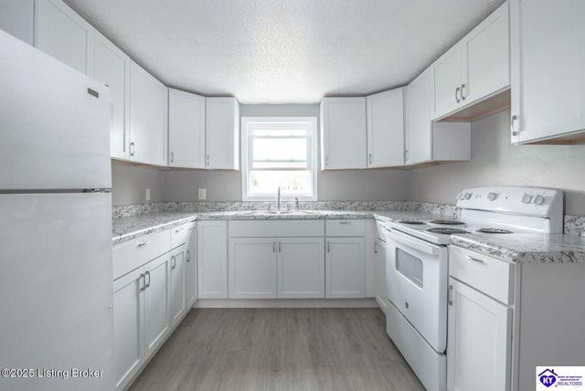 3963 Old Lexington Road, Cave City, KY 42127