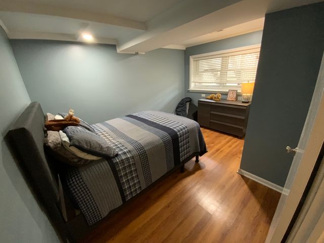 665 Thornwood Drive, Buffalo Grove, IL 60089