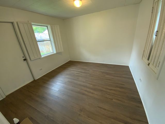 665 Thornwood Drive, Buffalo Grove, IL 60089