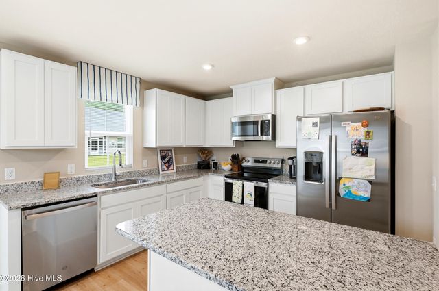 3005 Edgemead Circle NW, Calabash, NC 28467