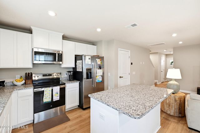 3005 Edgemead Circle NW, Calabash, NC 28467