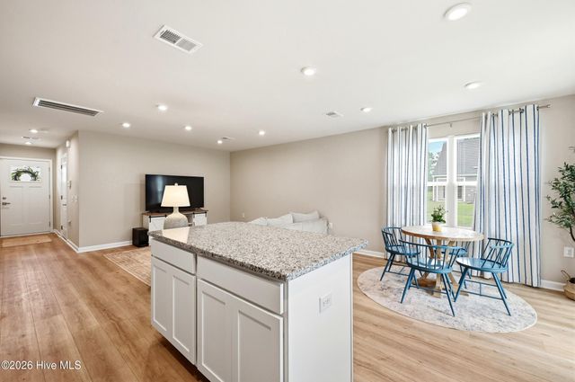 3005 Edgemead Circle NW, Calabash, NC 28467