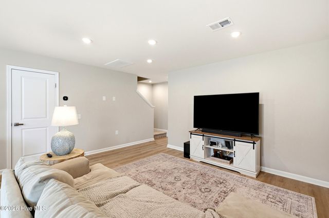 3005 Edgemead Circle NW, Calabash, NC 28467