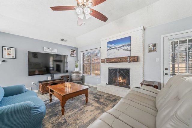 6310 PRAIRIE VIEW DR, Bartlett, TN 38134