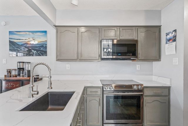 6310 PRAIRIE VIEW DR, Bartlett, TN 38134